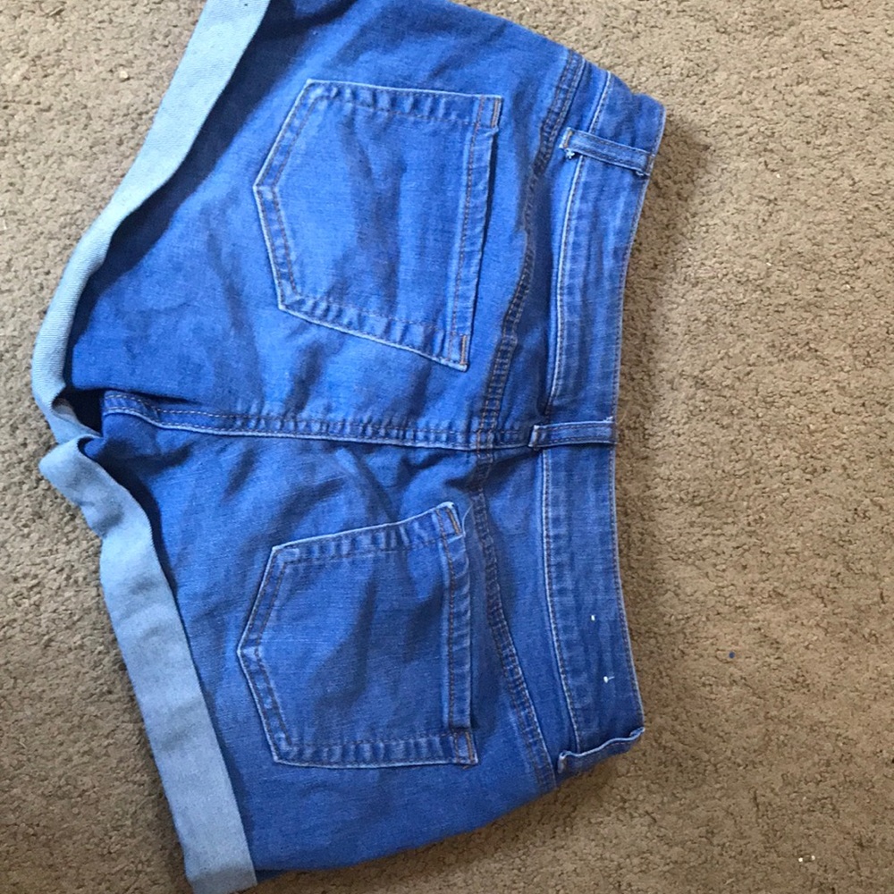Shorts - Picture 2 of 2